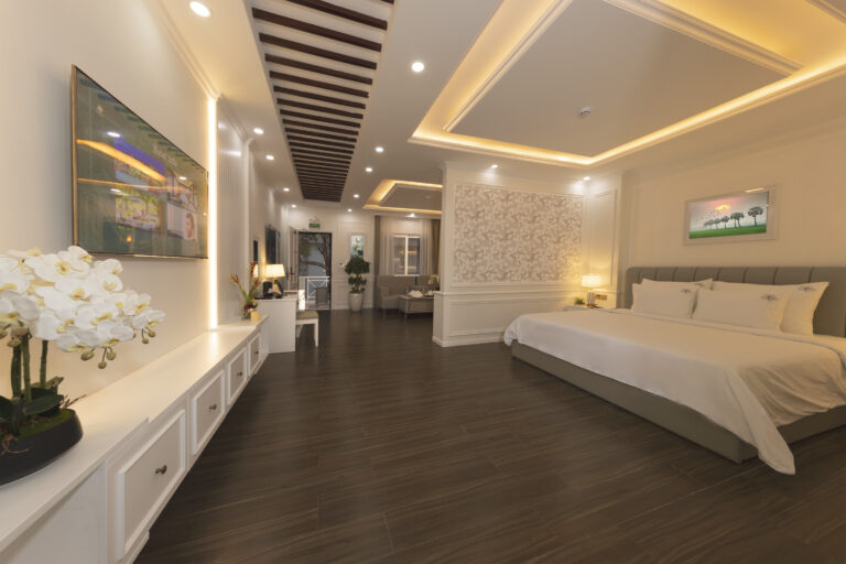 LUXURY SUITE